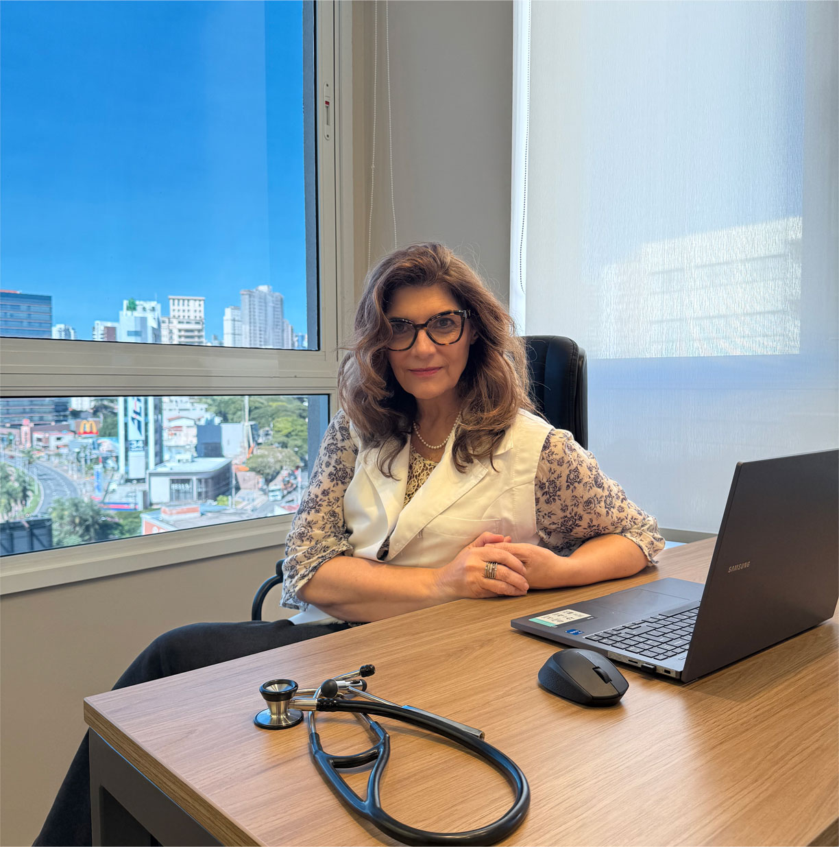 Dra Karla Toledo – Médica Reumatologista Especialista em Reumatologia em Campinas